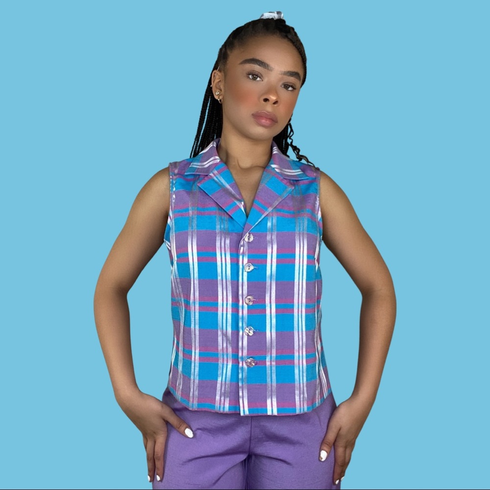 Plaid Sleeveless Blouse